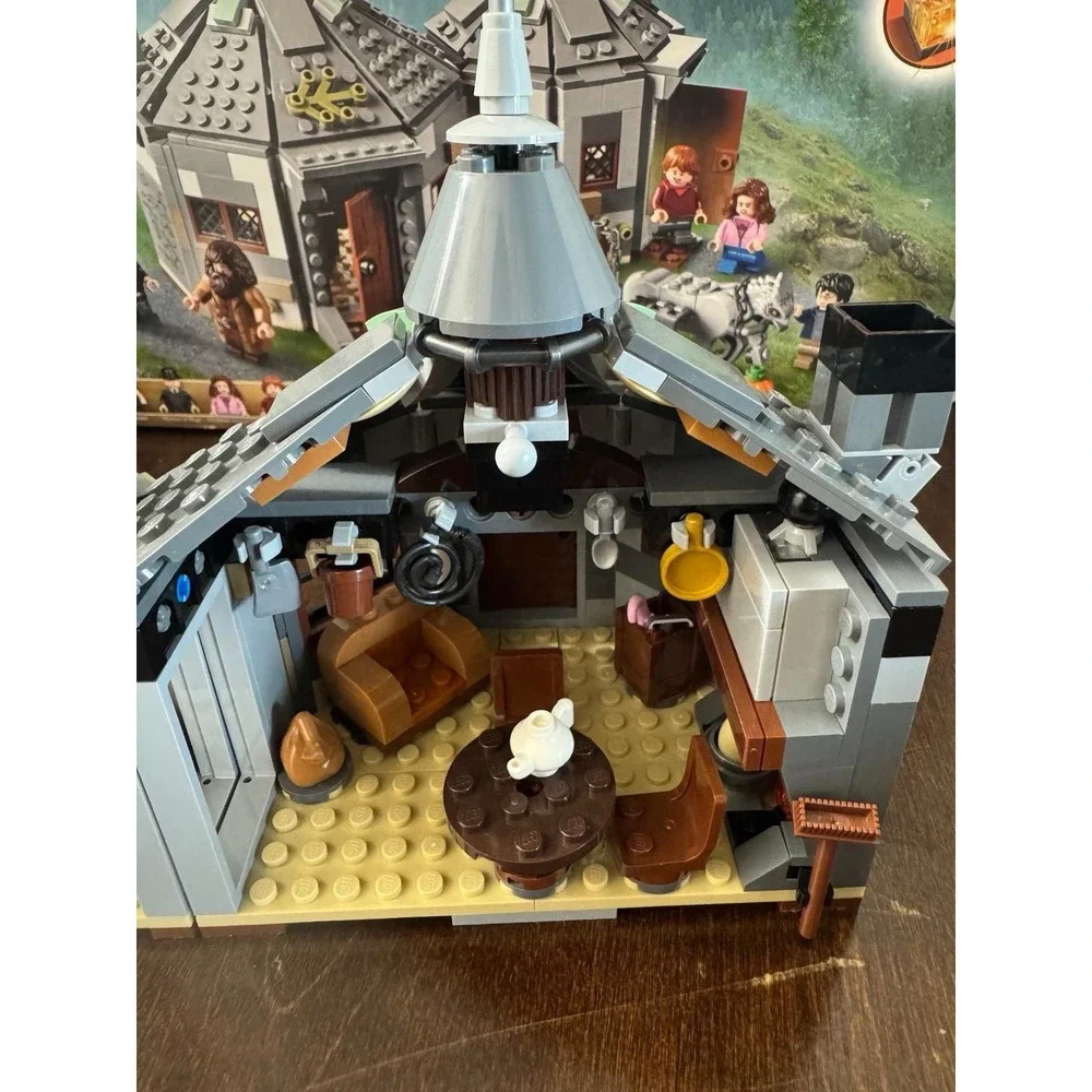 LEGO Harry Potter 75947 Hagrid's Hut Buckbeak's Rescue - Complete w/Box & Manual